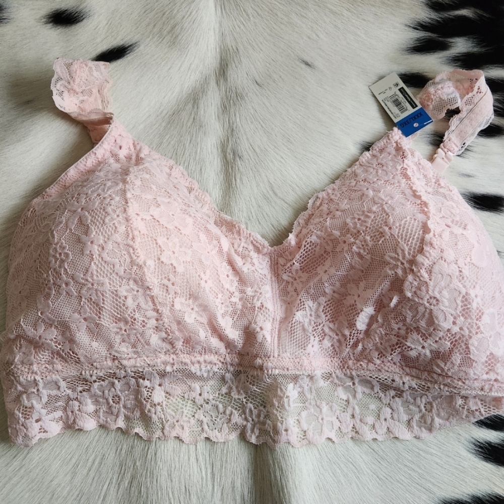 NWT NO BOUNDARIES BRALETTE PINK 3 XL
